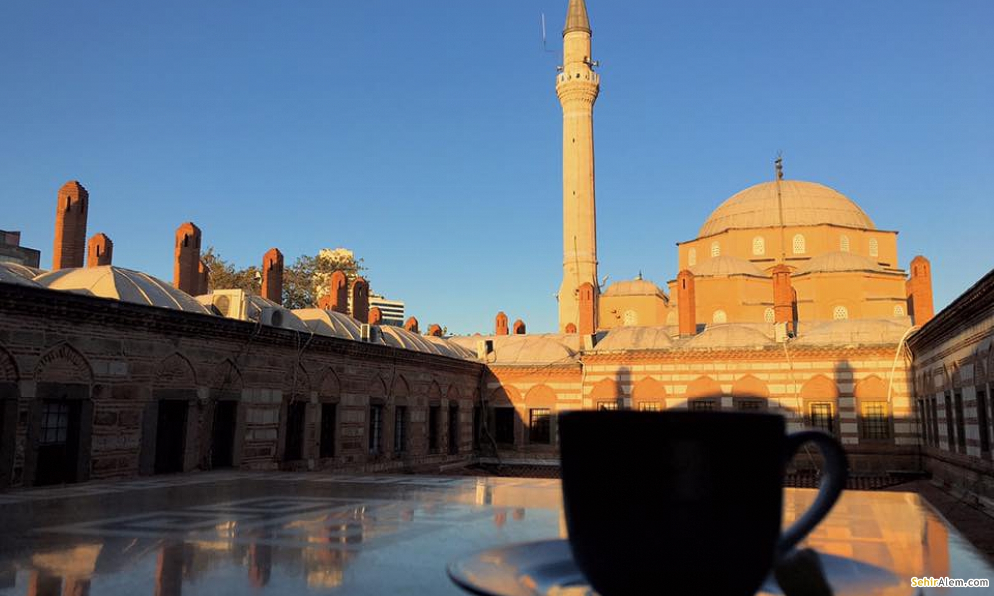 Konak Kemeraltı Çarşısı İzmir Konak Tarihi Yerler