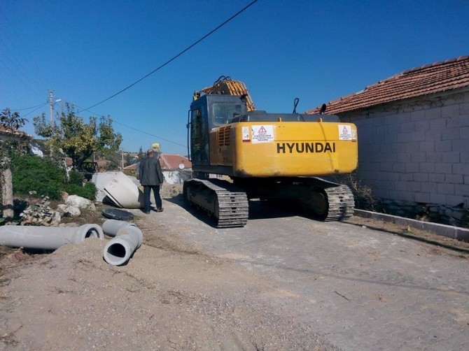 Manisa Ahmetli Yerel_Haberler - Dericiler Mahallesi kanalizasyon ile tant
